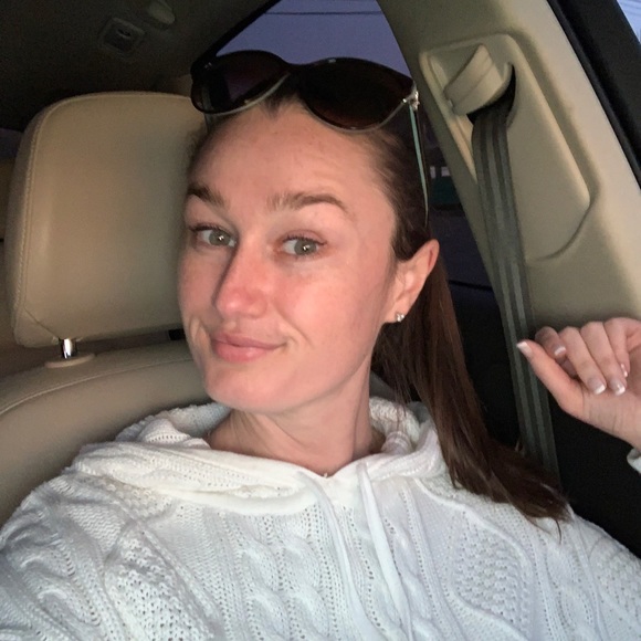 Check out my closet! 💃🏻 - Picture 13 of 16